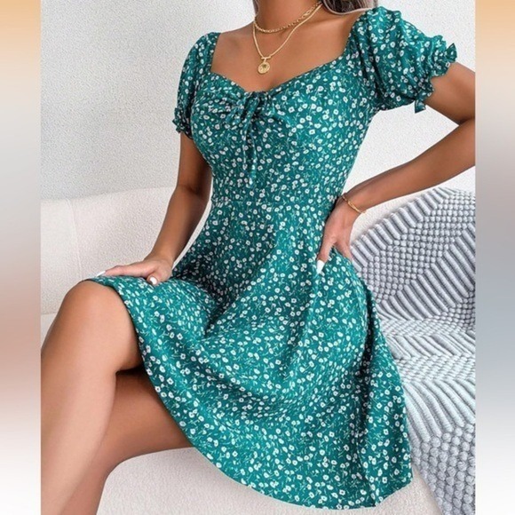 Dresses & Skirts - Womens Off Shoulder Mini Dress Green White Ditsy Floral Sweetheart Tie Neck Puff